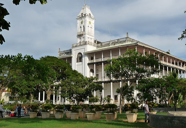 tour operator zanzibar